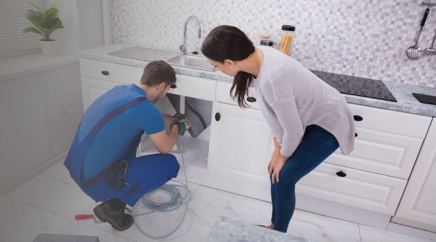 Expert burst pipe repair services in Mound City, KS